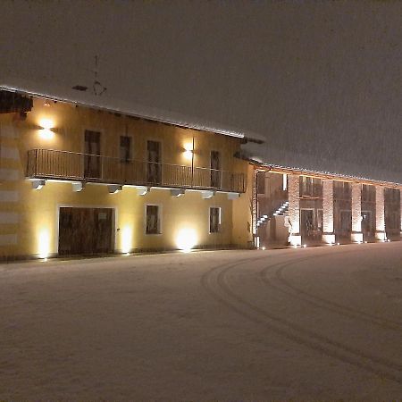 Agriturismo Fior Di Campo โดรเนโร ภายนอก รูปภาพ